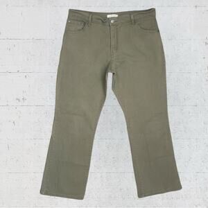 Levi’s Woman’s Jeans Size 16 Relaxed Bootcut  550 Olive Green Denim
